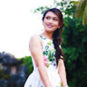 Meet your Posher, Angiela